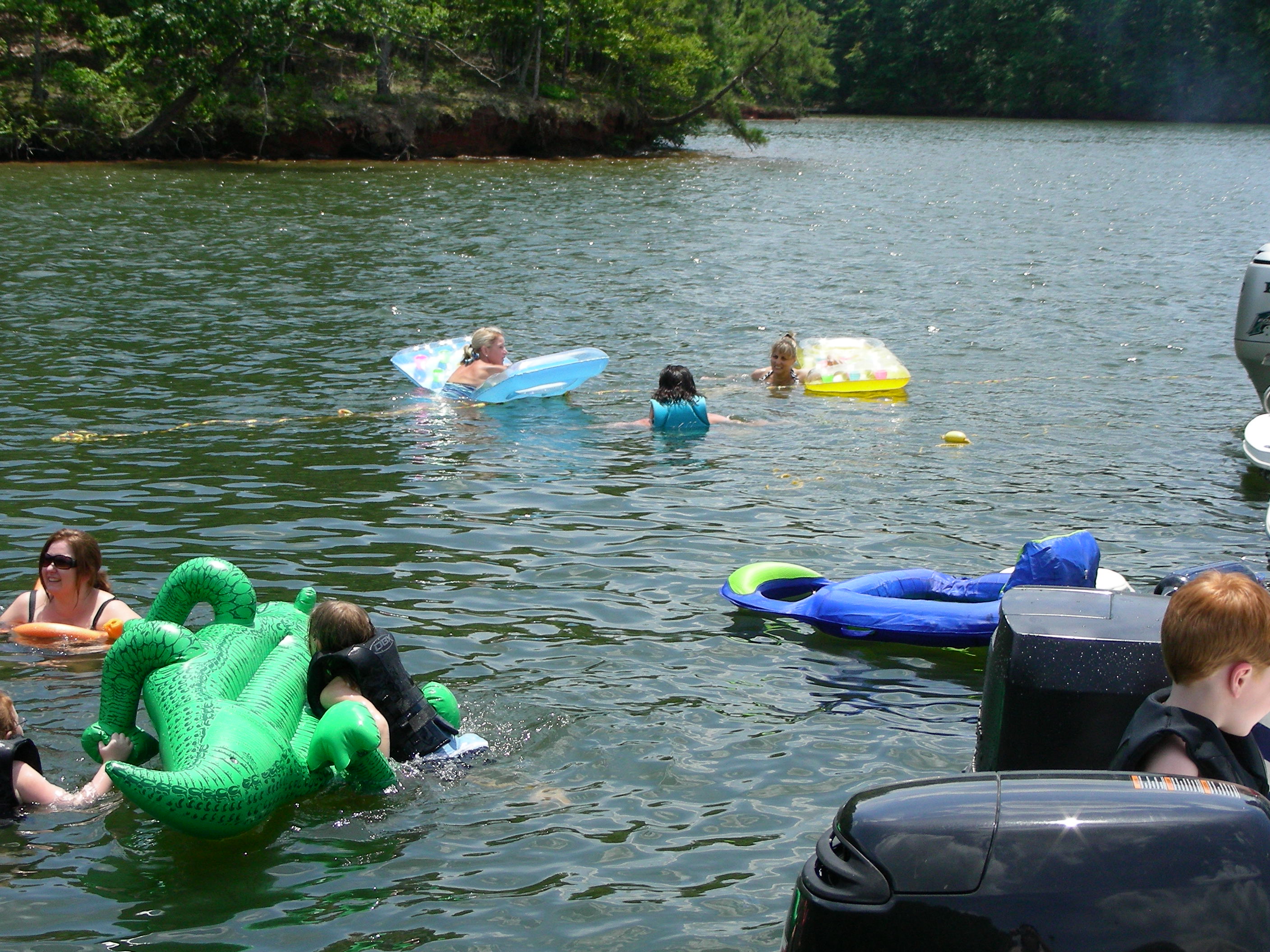 ./2012/Lake Gaston/DSCN8785.JPG